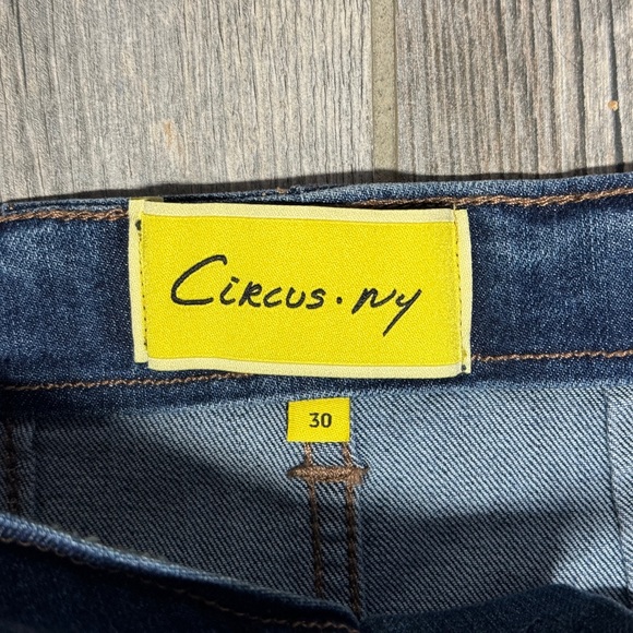 CIRCUS NY BY SAM EDELMAN HIGH-RISE FLARE JEANS LADIES SIZE 30 - Picture 3 of 8